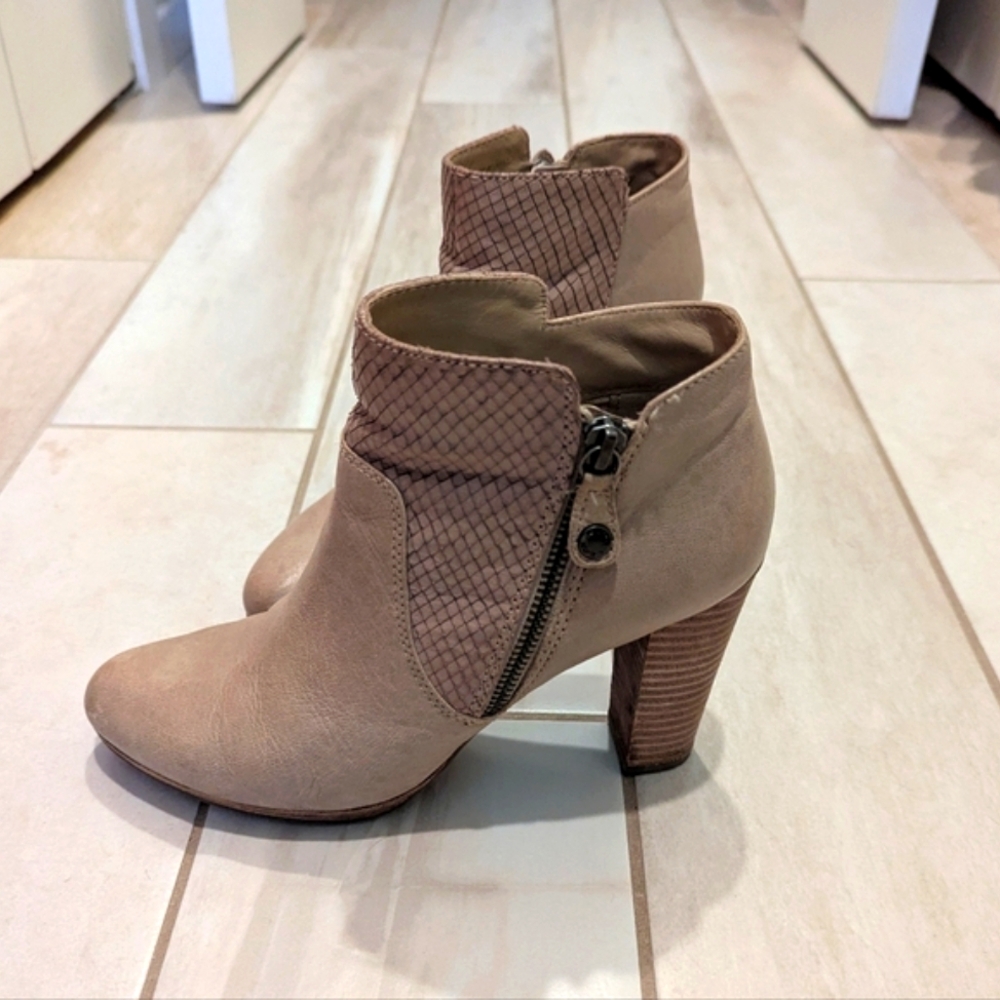 Geox Italian Leather Ankle Boots Heel 39.5 8.5/9